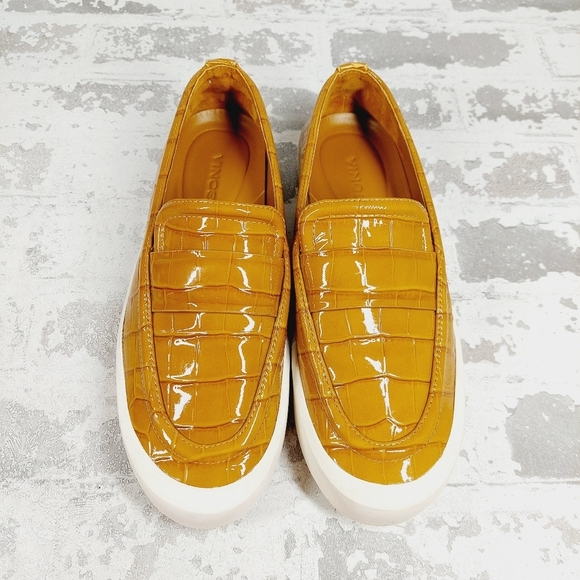 Vince Shoes - New Vince Women's Ghita Tan Patent Leather Slip-ons Sneaker K432